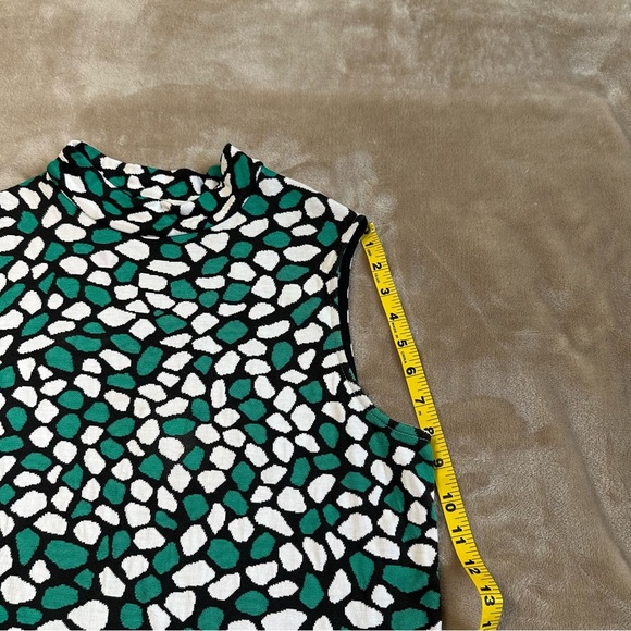 St. John Pebble High Neck Sleevelss Tank Top Green Black Size Large - Picture 9 of 12